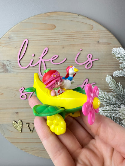 1984 Kenner Strawberry Shortcake Cherry Cuddler with Gooseberry Flying an Airplane Deluxe Mini PVC Figure *Berry Vault*