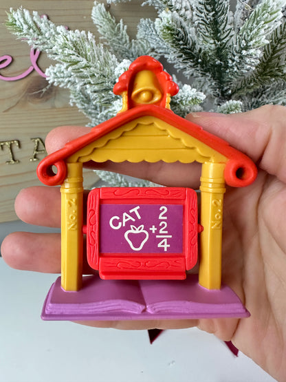 1984 Kenner Strawberry Shortcake Plum Puddin' with Elderberry at a Blackboard Deluxe Mini PVC Figure *Berry Vault*