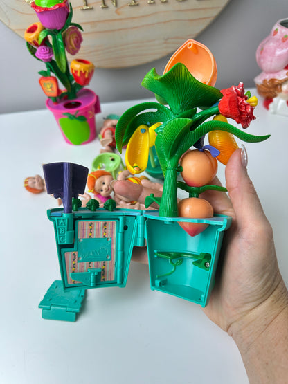 1998/1999 Trendmasters Dream Garden & Playmates Fuzzy Buzzies Lot