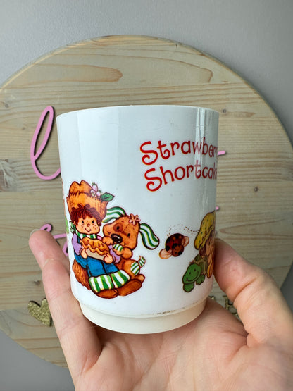 1980 Deka AGC Strawberry Shortcake Child's Cup