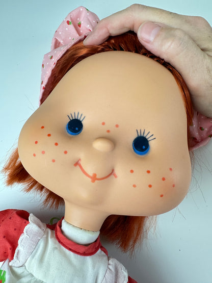 1980 Kenner Strawberry Shortcake Vinyl Face Rag Doll *Berry Vault*