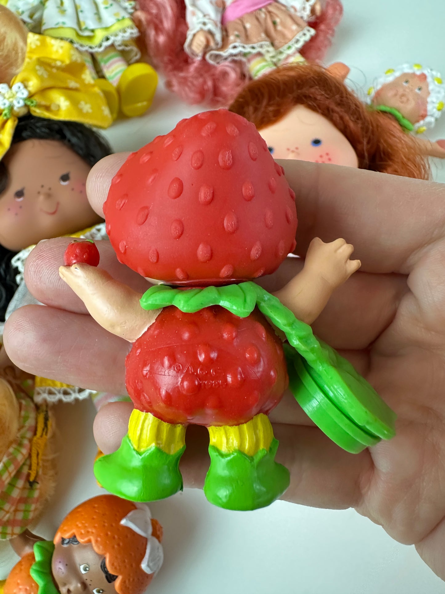 1985 Kenner Strawberry Shortcake COMPLETE Berrykin Doll Collection *Berry Vault*