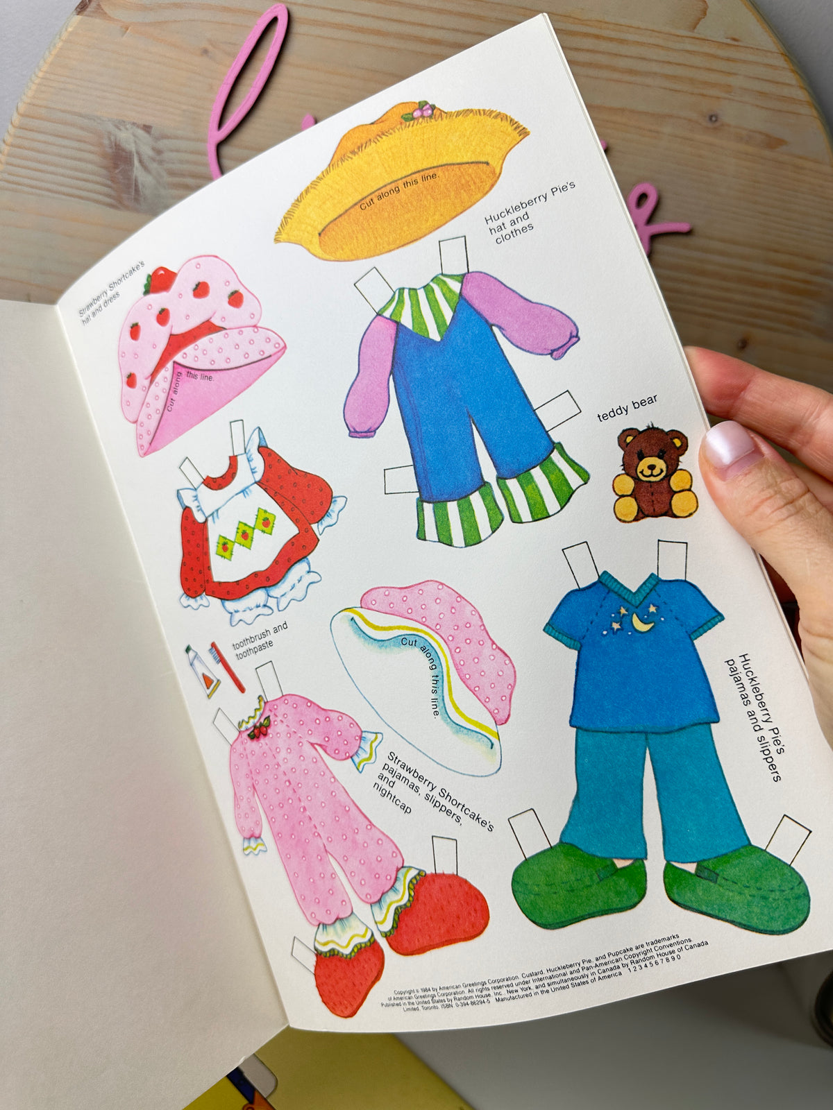 1984 Happy House Strawberry Shortcake Paperdoll Book Unused