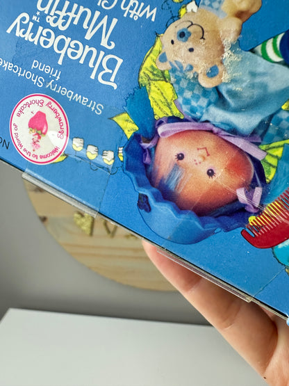 1982 Kenner Strawberry Shortcake Blueberry Muffin with Cheesecake Doll NRFB Sealed