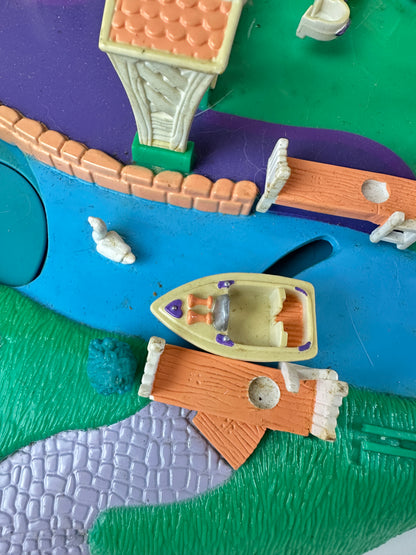 1996 Bluebird Polly Pocket Magical Movin' Boutique Playset