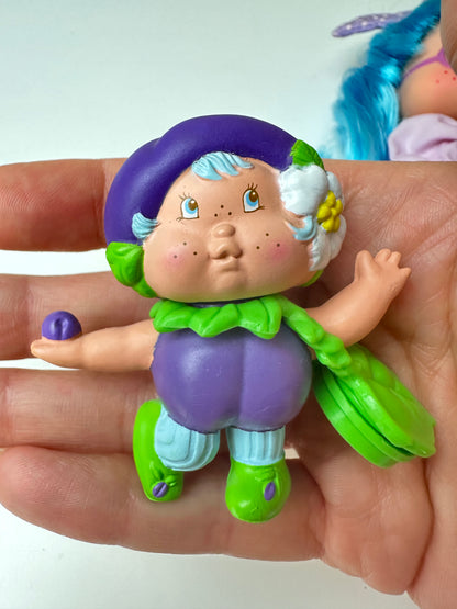 1985 Kenner Strawberry Shortcake Plum Puddin' with Plum Berrykin Doll *Berry Vault*