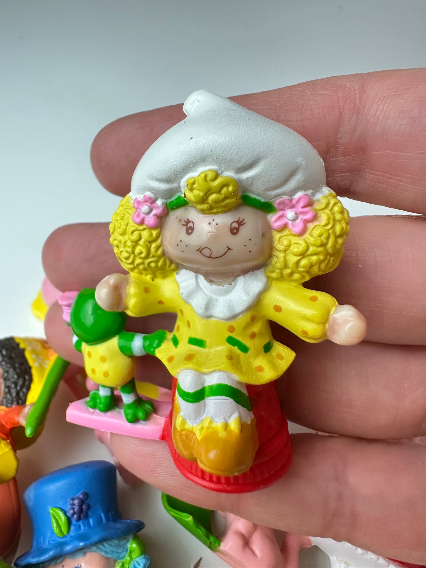 1983 Kenner Strawberry Shortcake Deluxe Miniatures [Sold Separately]