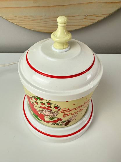 1980s AGC Strawberry Shortcake Night Light