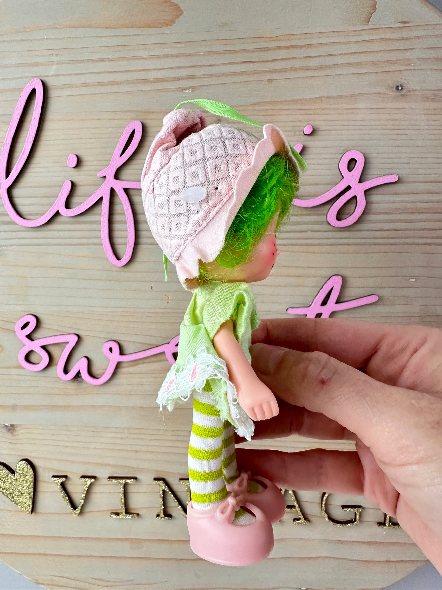 1982 Kenner Strawberry Shortcake Lime Chiffon with Parfait *Berry Vault*