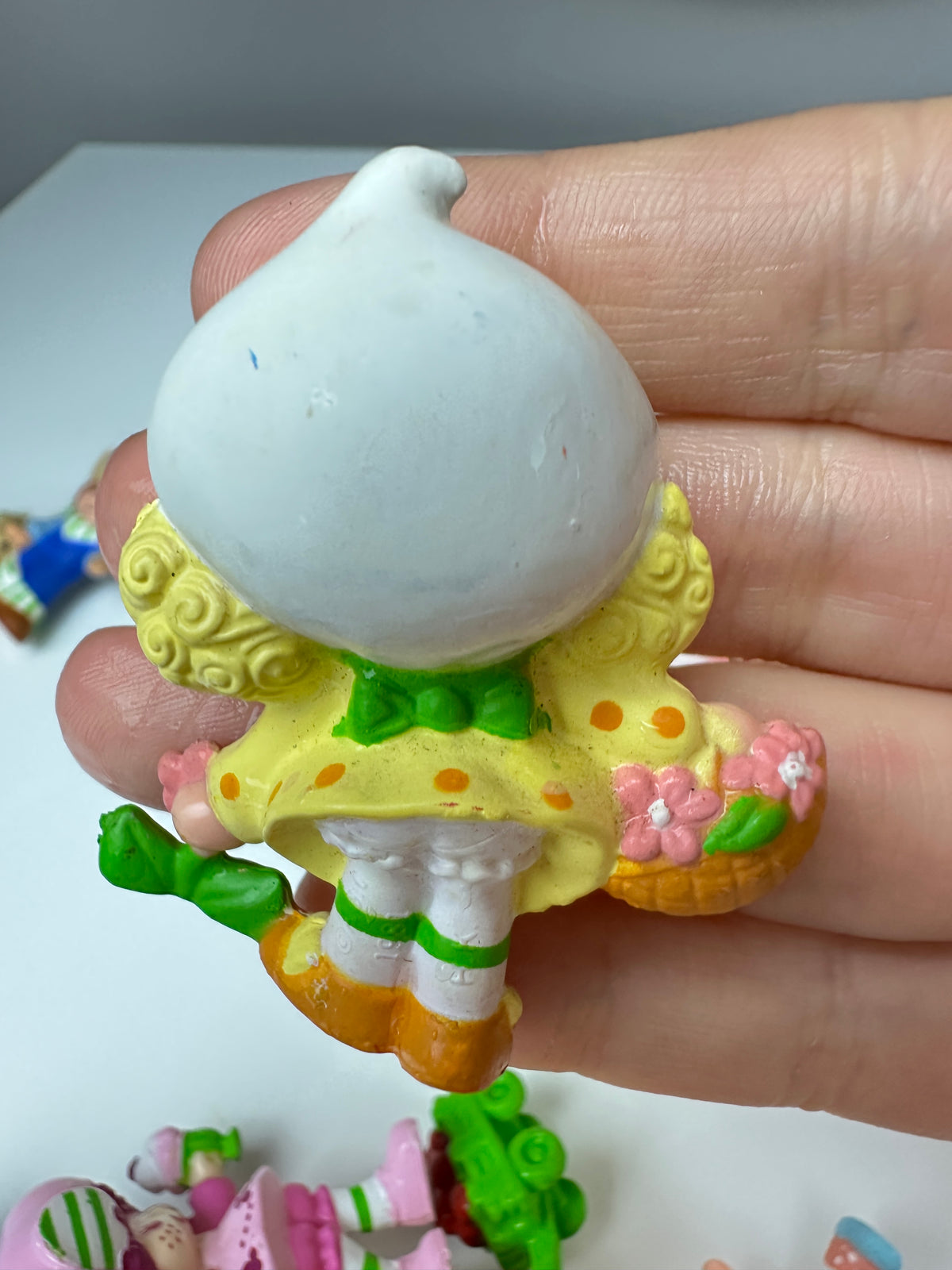 1980s Kenner Strawberry Shortcake Lemon Meringue Picking Flowers Miniature PVC