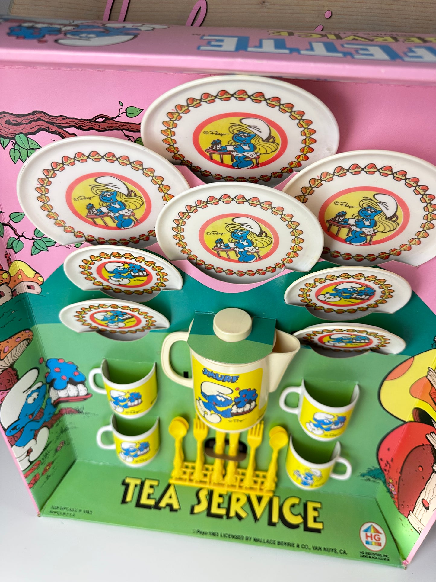 1983 Smurfs Smurfette Tea Service MIB