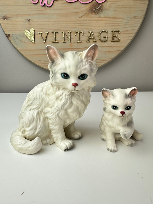 Vintage Cat and Kitten Porcelain