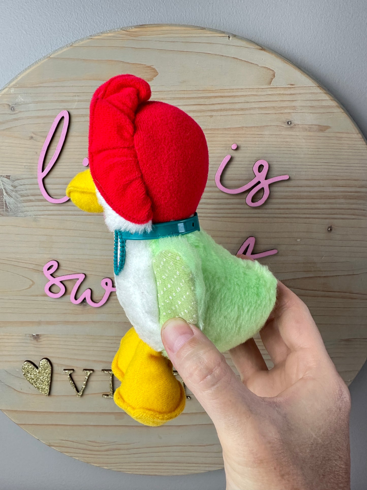 1982 Kenner Strawberry Shortcake Gooseberry Plush with Tag *Berry Vault*