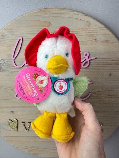 1982 Kenner Strawberry Shortcake Gooseberry Plush with Tag *Berry Vault*