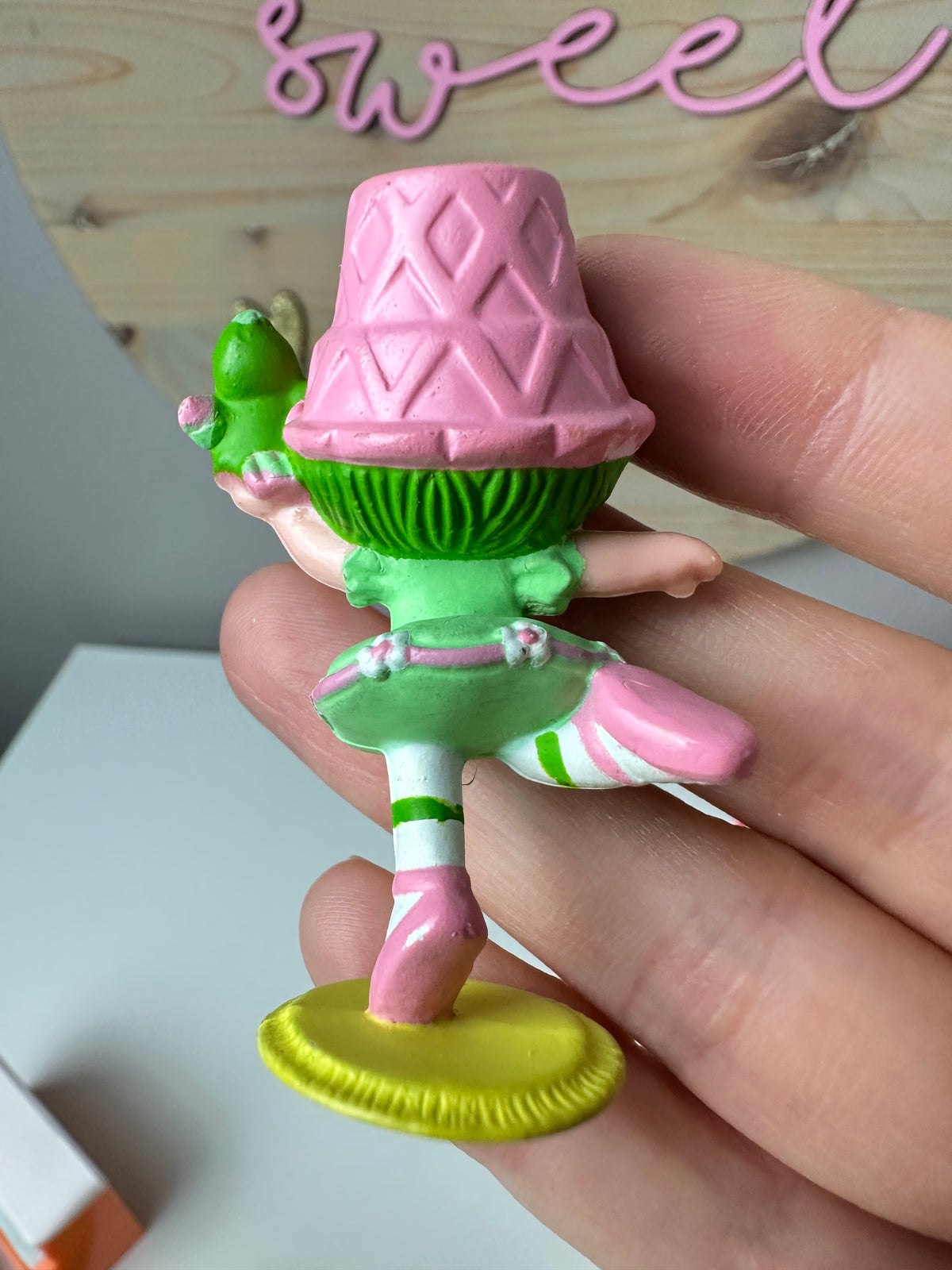 1983 Kenner Strawberry Shortcake Deluxe Miniature Sets [Sold Separately] *Berry Vault^