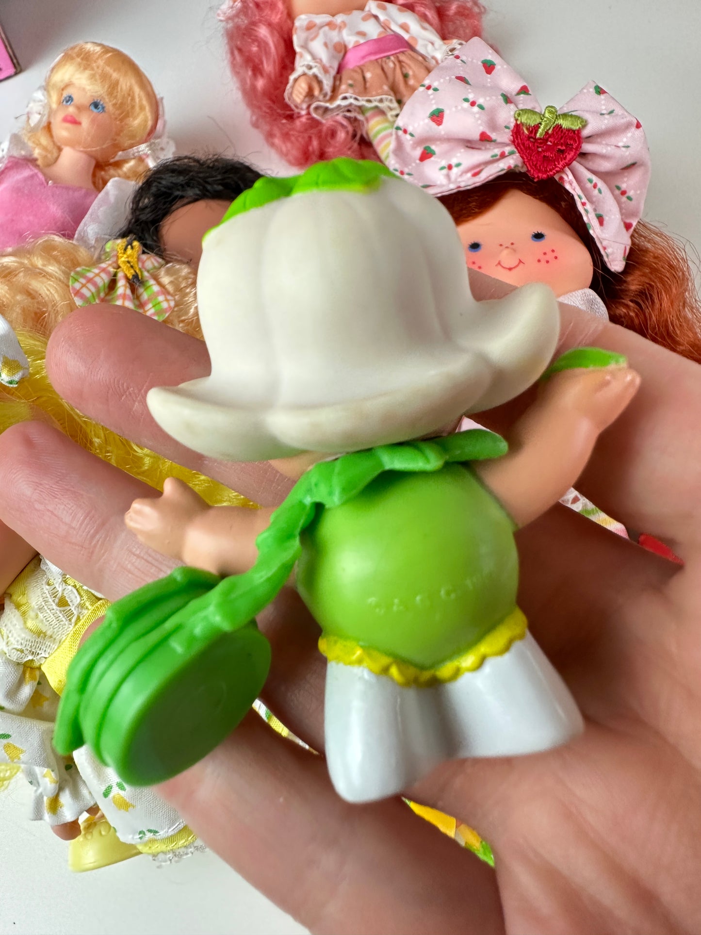 1985 Kenner Strawberry Shortcake COMPLETE Berrykin Doll Collection *Berry Vault*