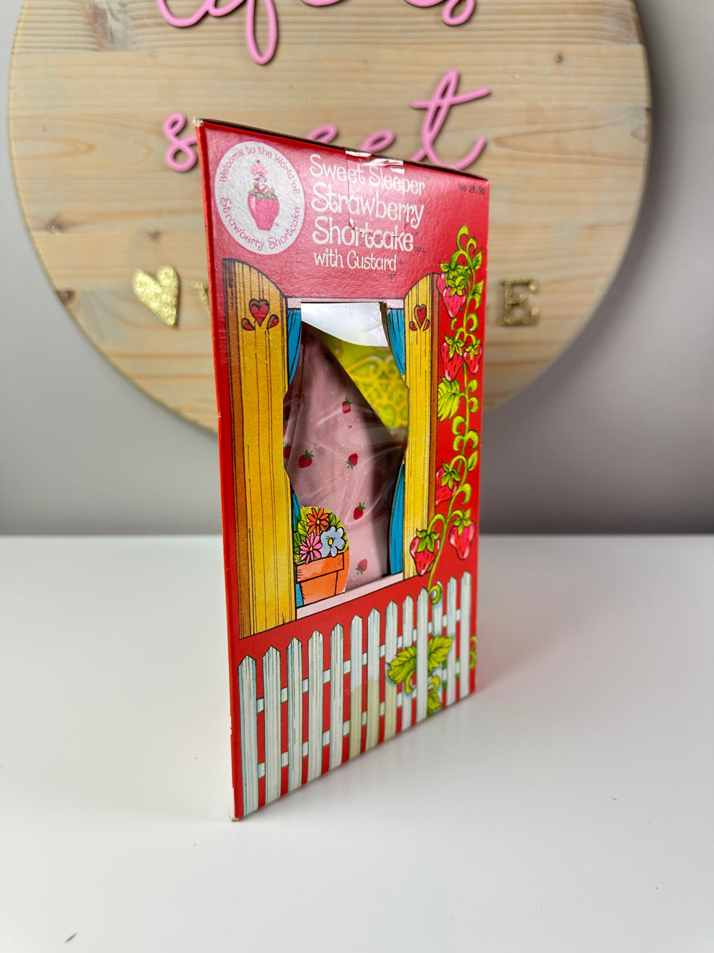 1984 Kenner Strawberry Shortcake Sweet Sleeper Doll NRFB