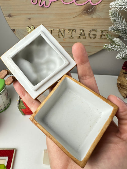 1980s Strawberry Shortcake Designer's Collection Porcelain Figurine Trinket Box "Gift of Love" with Tag