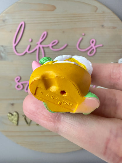 1984 Kenner Strawberry Shortcake Mint Tulip with Marsh Mallard in a Wooden Shoe Mini PVC Figure *Berry Vault*