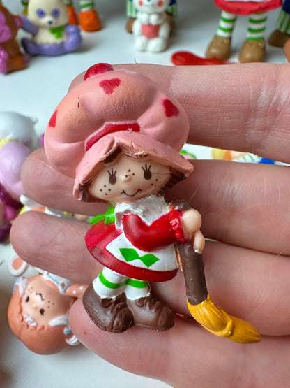 1980s Kenner Strawberry Shortcake Miniatures PVC Figures [Sold Separately]