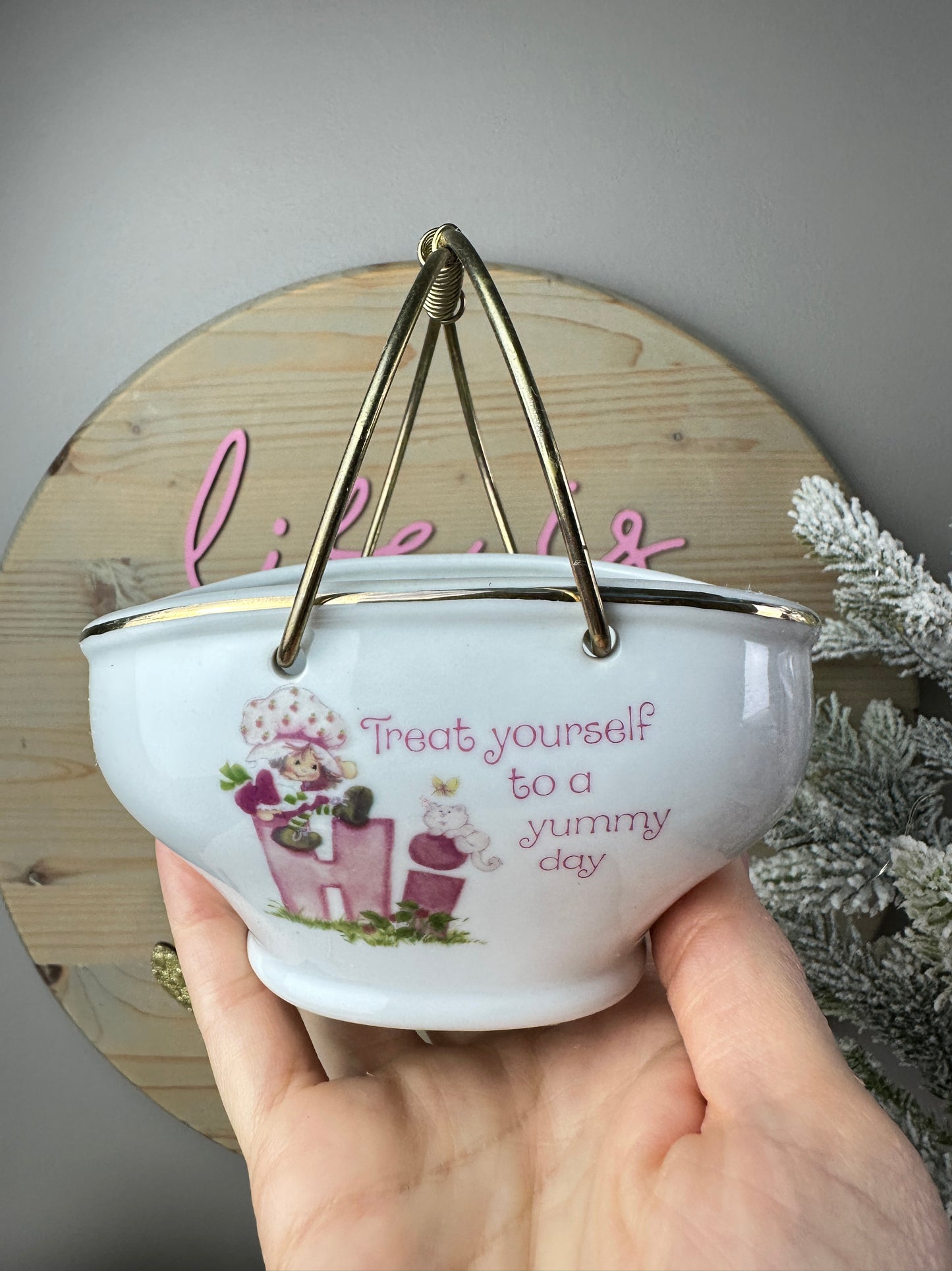 1980s Strawberry Shortcake Designer's Collection Fine Porcelain Basket