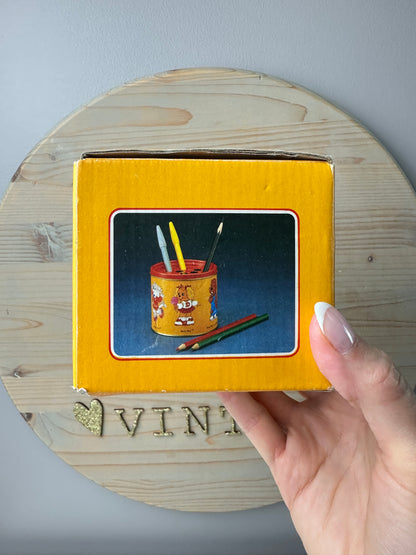 1985 Designer's Collection Get Along Gang Tin Pencil Crayon Holder MIB
