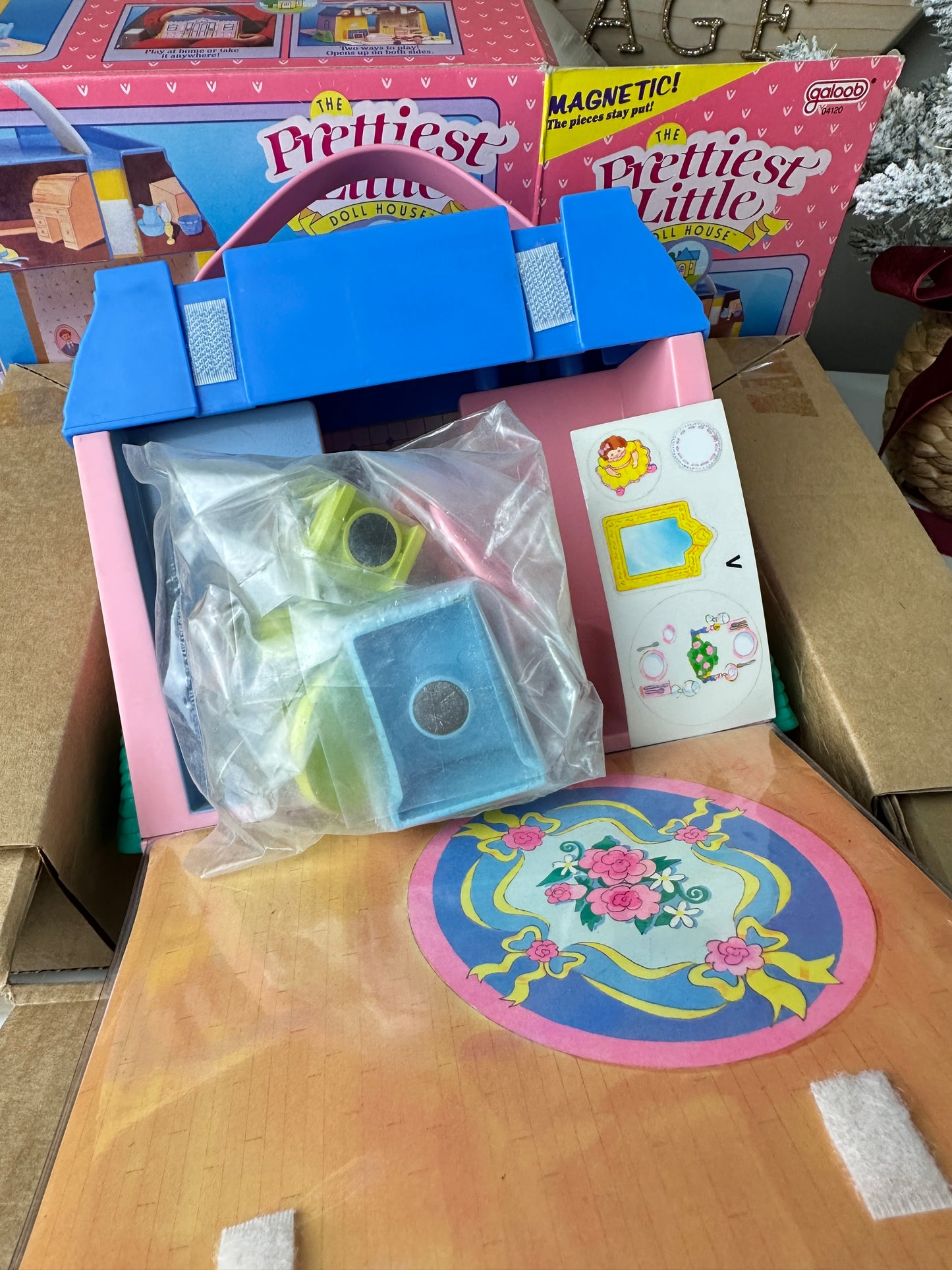1991 Galoob My Prettiest Little Dollhouse in Box MIB
