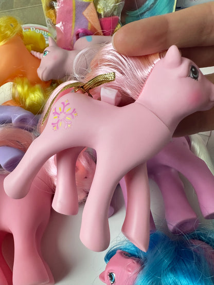 1980s G1 My Little Pony Lot with Accessories & Guide *Berry Vault*