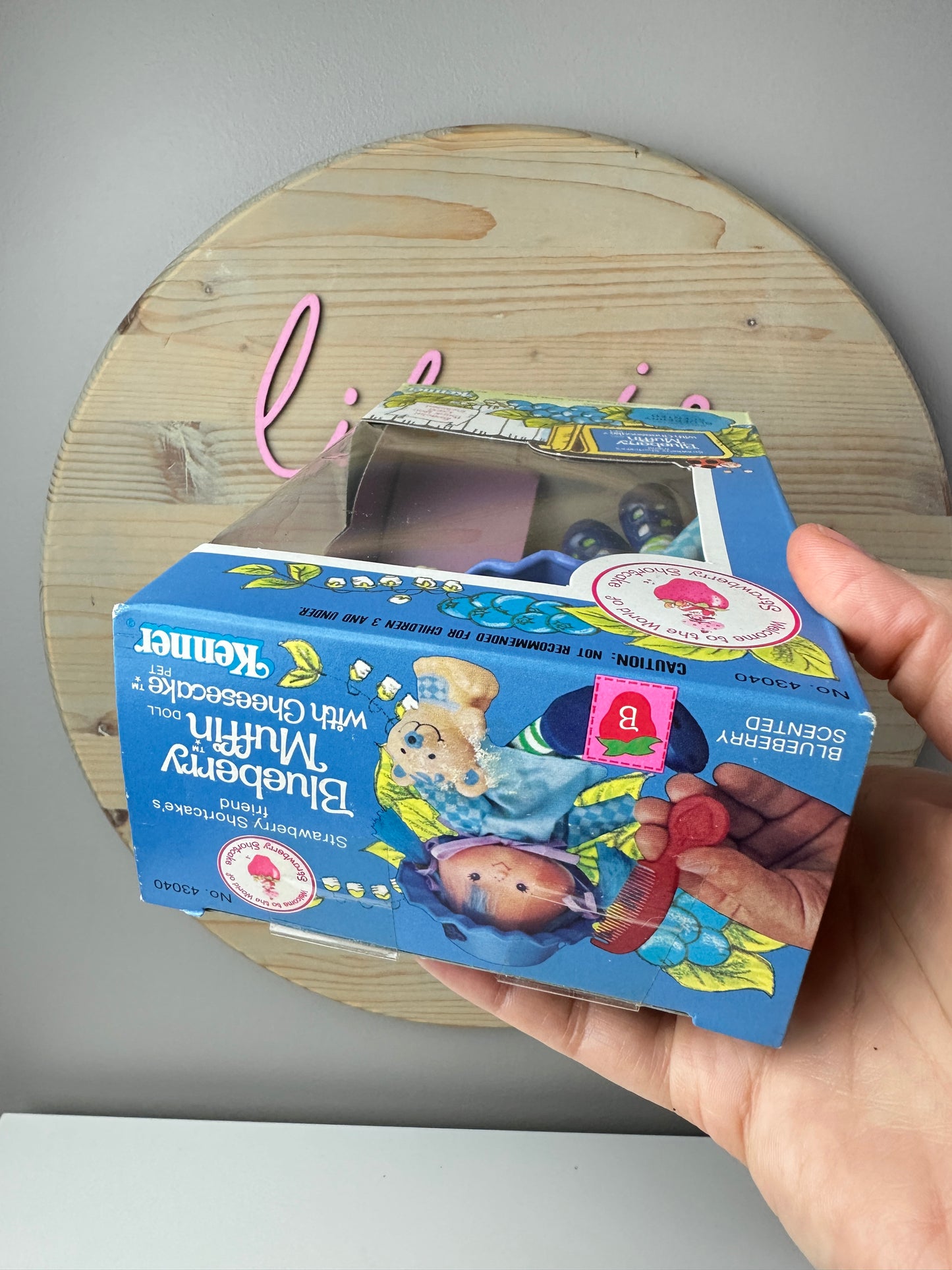 1982 Kenner Strawberry Shortcake Blueberry Muffin with Cheesecake Doll NRFB Sealed
