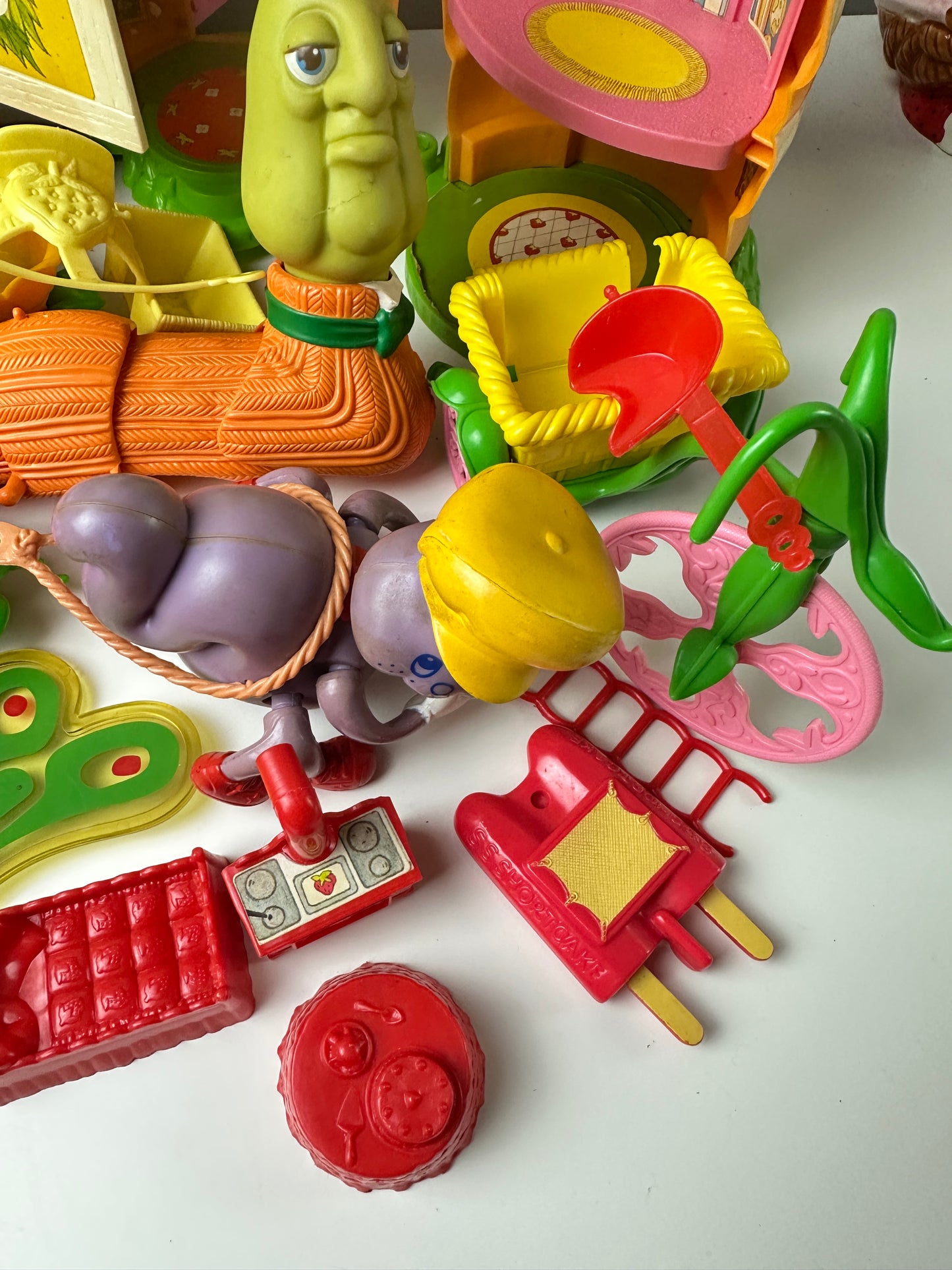 1980s Kenner Strawberry Shortcake Lot [Damaged]