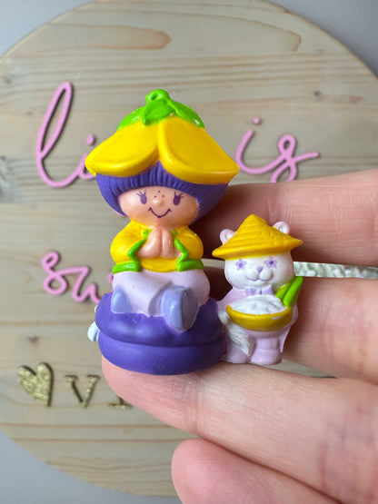 1984 Kenner Strawberry Shortcake Almond Tea with Marza Panda sitting on a Cushion Mini PVC Figure *Berry Vault*