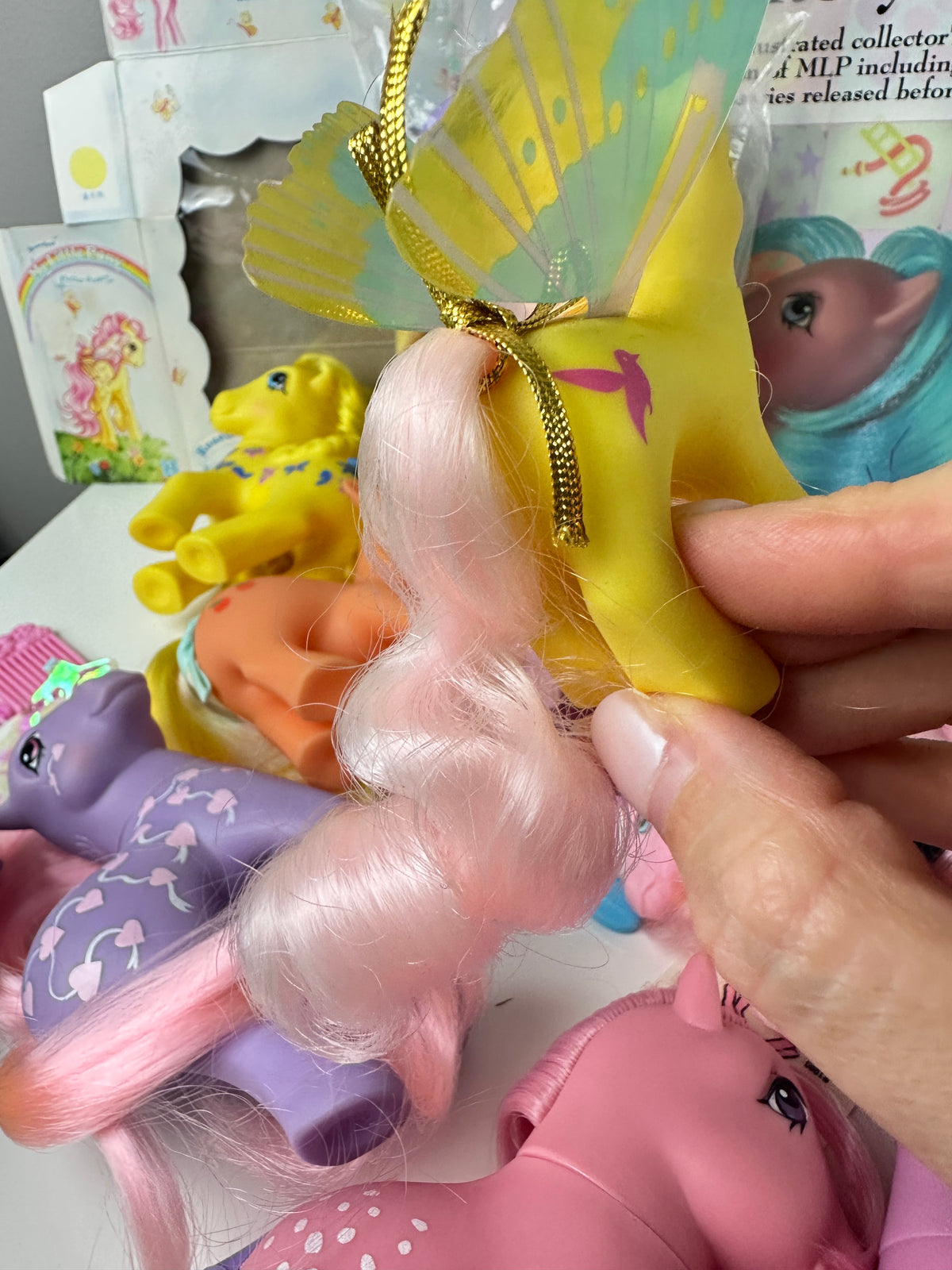 1980s G1 My Little Pony Lot with Accessories & Guide *Berry Vault*
