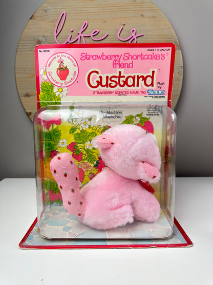 1980 Kenner Strawberry Shortcake Custard Plush MIB NRFB