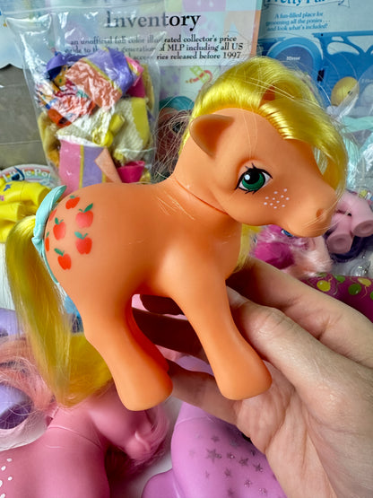 1980s G1 My Little Pony Lot with Accessories & Guide *Berry Vault*