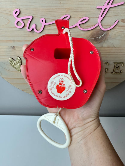 1981 Strawberry Shortcake Apple Dumplin' Musical Crib Toy RARE