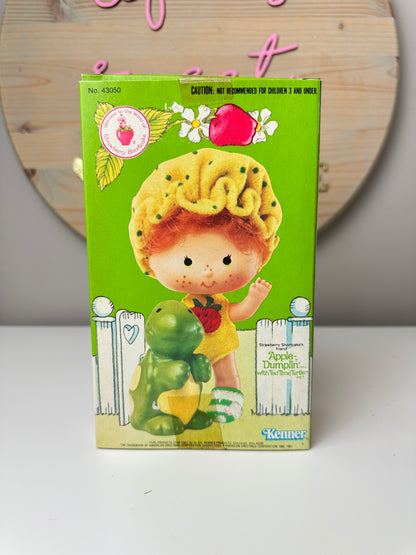 1982 Kenner Strawberry Shortcake Apple Dumplin' with Tea Time Turtle Doll NRFB Factory Sealed