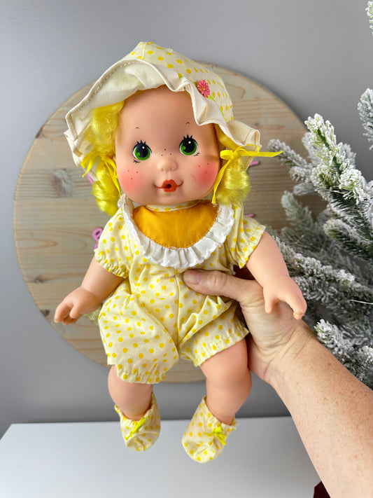 1982 Kenner Strawberry Shortcake Lemon Meringue Blow Kiss Baby Doll