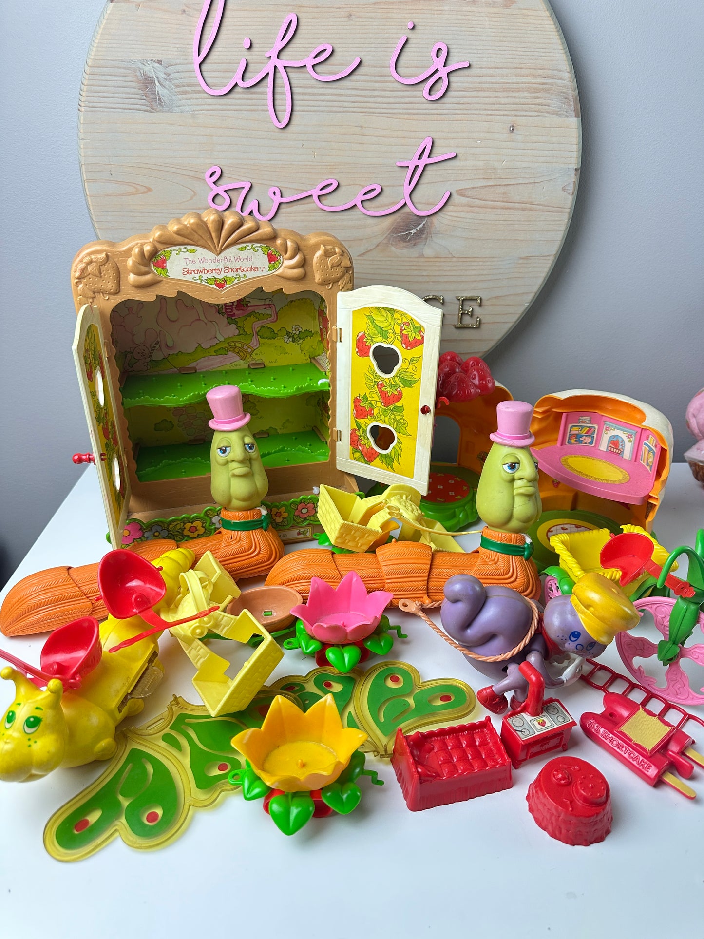 1980s Kenner Strawberry Shortcake Lot [Damaged]