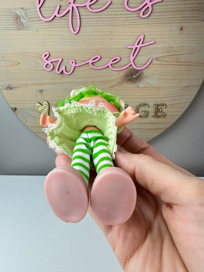 1982 Kenner Strawberry Shortcake Lime Chiffon with Parfait Parrot Doll *Berry Vault*