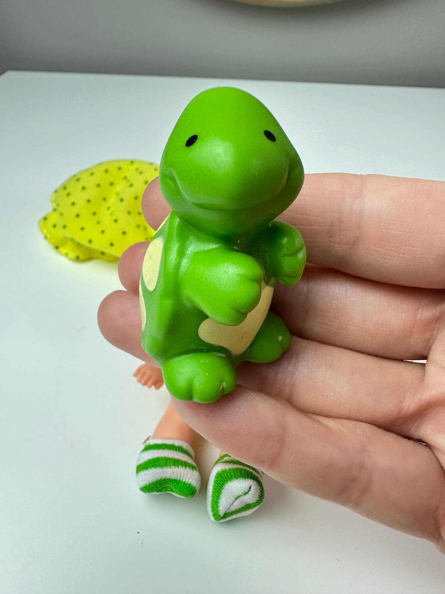 1982 Kenner Strawberry Shortcake Apple Dumplin' with Tea Time Turtle Doll