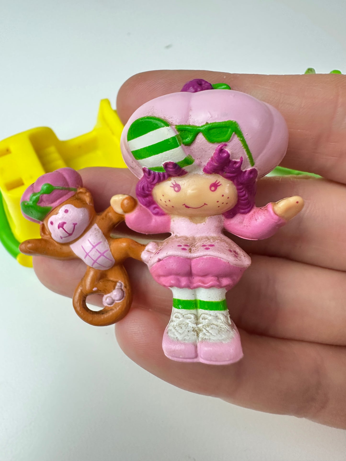 1983 Kenner Strawberry Shortcake Deluxe Miniature Strawberry Shortcake Raspberry Tart with Rhubarb Riding in a Car