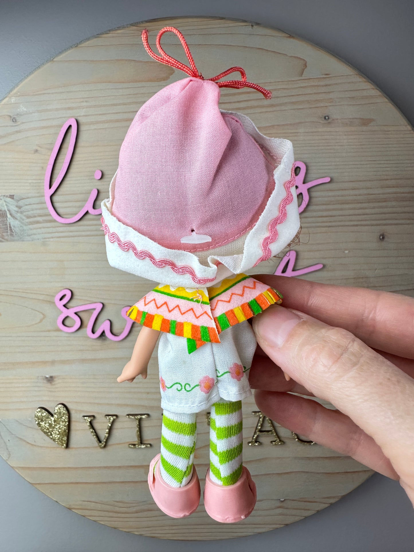 1983 Kenner Strawberry Shortcake Cafe Ole with Burrito *Berry Vault*