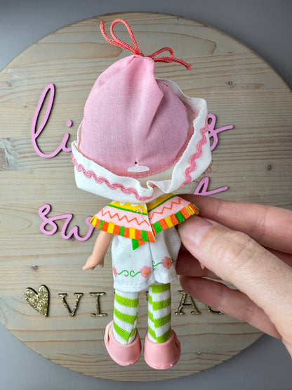 1983 Kenner Strawberry Shortcake Cafe Ole with Burrito *Berry Vault*