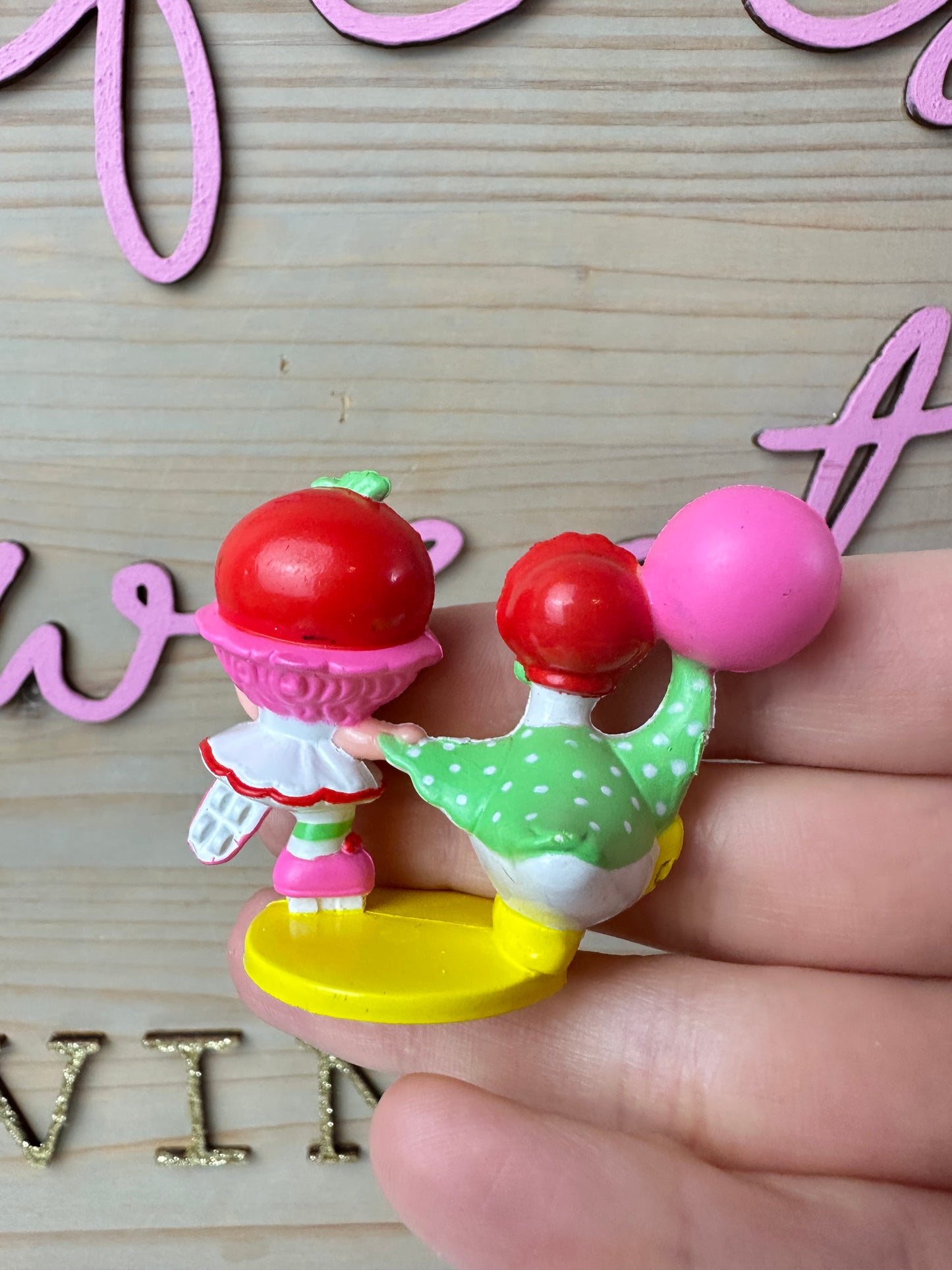 1984 Kenner Strawberry Shortcake Cherry Cuddler Skating with Gooseberry Miniature PVC Figure