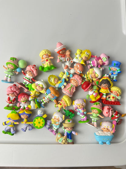 1980s Kenner Strawberry Shortcake Miniature Collection [Damaged]