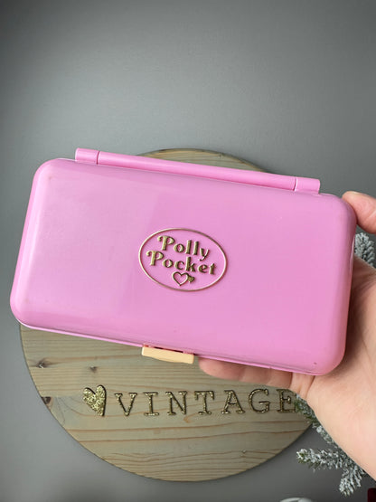 1990 Bluebird Toys Polly Pocket Pretty Hair Playset