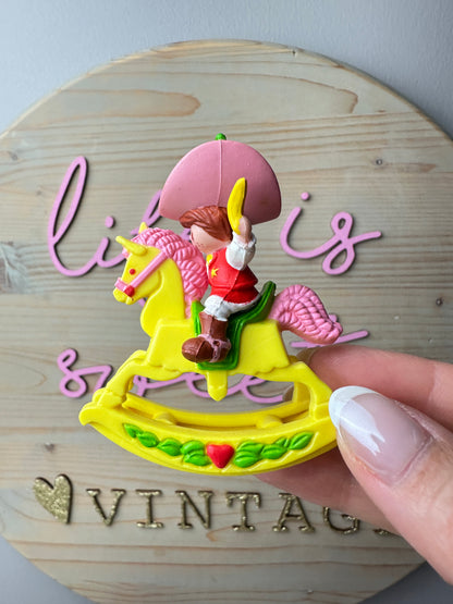 1983 Kenner Strawberry Shortcake Rocking Horse Strawberryland Deluxe Miniature Set