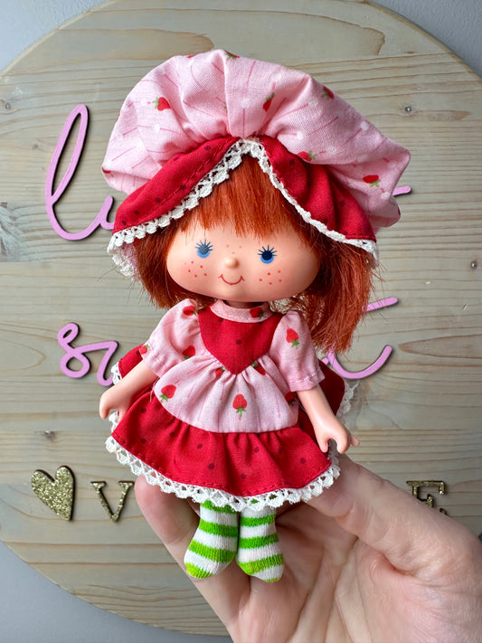 1984 Kenner Strawberry Shortcake Party Pleaser Doll