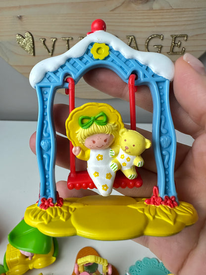 1983 Kenner Strawberry Shortcake Deluxe Miniature Sets [Sold Separately] *Berry Vault^