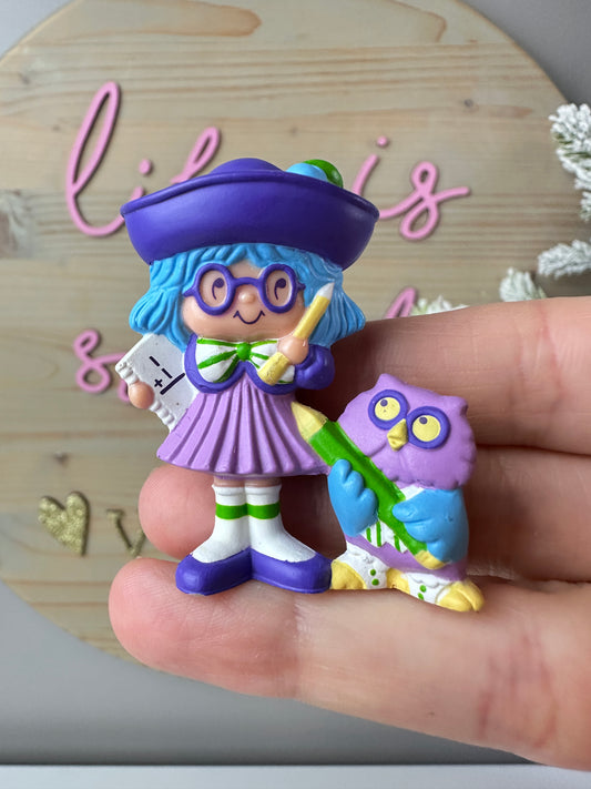 1984 Kenner Strawberry Shortcake Plum Puddin' with Elderberry Owl with a Pencil Mini PVC Figure *Berry Vault*
